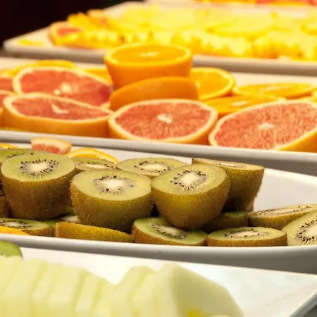 ホテル Zafiro Alzina Mar (adults Only) 4*